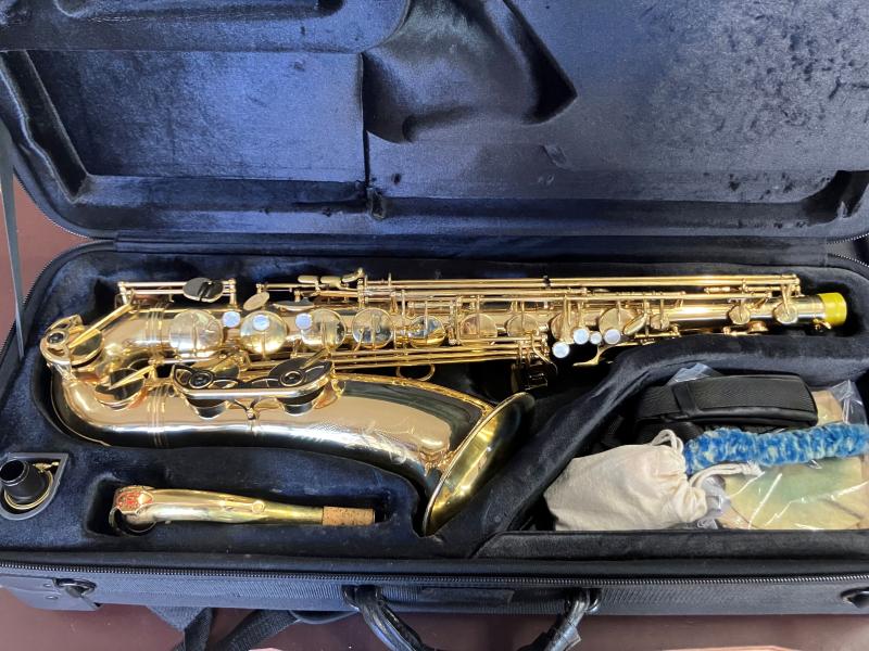 Saxophone ténor professionnel